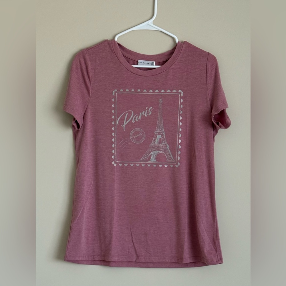 RETROLOGY Pink Graphic Tee with Eiffel Tower Design SZ.M